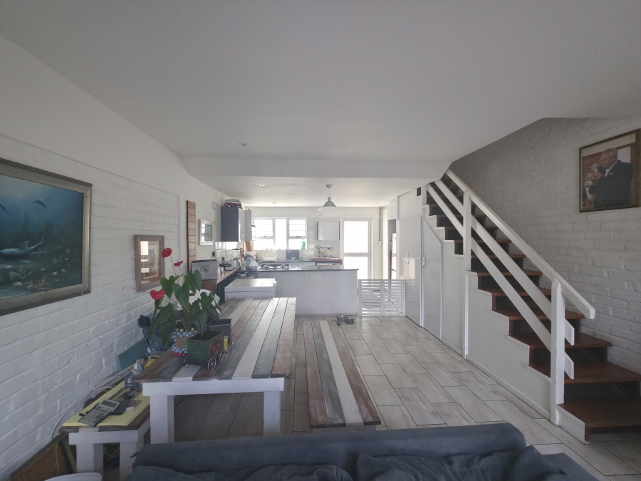 2 Bedroom Property for Sale in Bonza Bay Eastern Cape